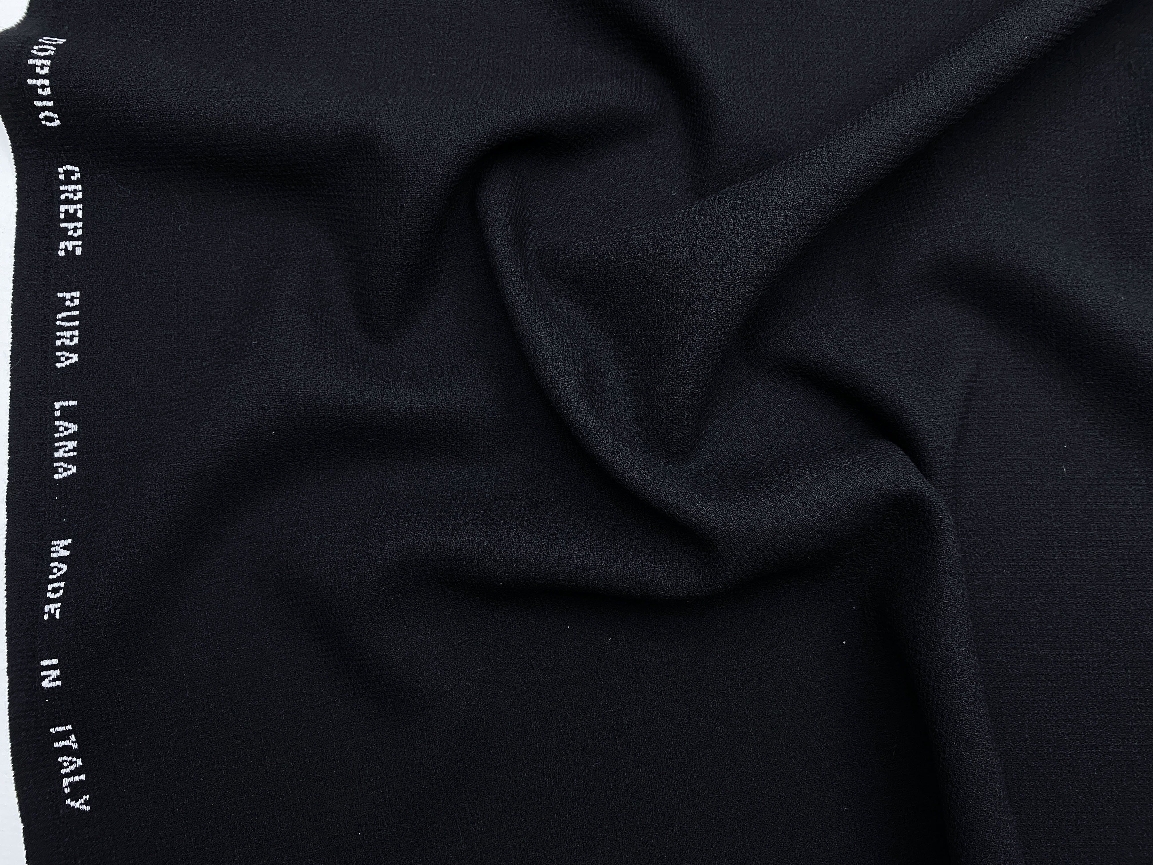 Ткань Креп чёрного цвета 49361 2